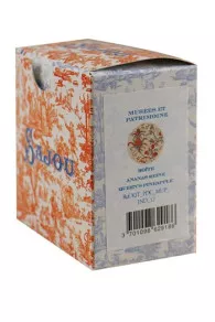 Présentation du kit de point de croix Sajou boîte ronde à broder indienne Ananas de Marie Antoinette au château de Versailles