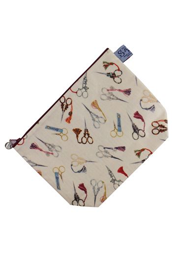 Front of the large pouch in coated cotton with Sajou scissors motif from the Private Collection Front of the large pouch in coated cotton with Sajou scissors motif from the Private Collection
