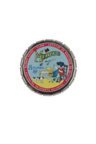 Boîte de rangement clic-clac Sajou taille moyenne Fille réparant sa poupée fermée