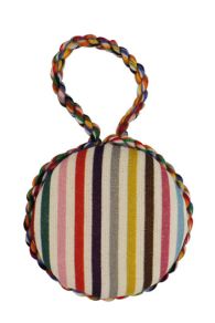 Back of the Little Girls Embroidering medallion – Puffies stuffed needlepoint ornaments kit