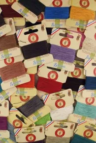 Waxed cable linen thread Fil Au Chinois size 532 on Sajou 10-metre cards