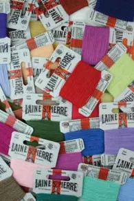 Les fils à broder Laine Saint-Pierre Sajou en cartes de 10 mètres