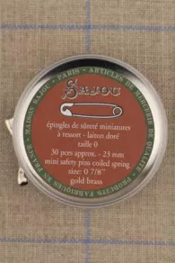Back of the Sajou metal tin box with tincoil mini safety pins