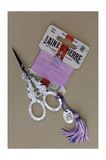 Laine Saint-Pierre Sajou to be used in six strands with the 5.2 count per cm mono canvas