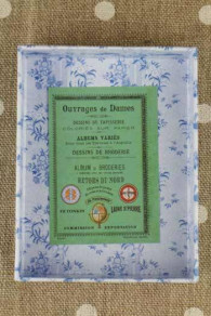 Etiquette de l'intérieur du couvercle boîte Atelier albums verts Sajou