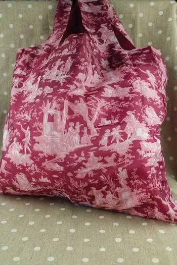 Faltbare Einkaufstasche Dekor Toile de Jouy Offrande à l'Amour auf Rosa Faltbare Einkaufstasche Dekor Toile de Jouy Offrande à l'Amour auf Rosa