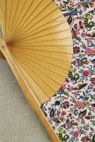 Detail of wooden frame Sajou Coquecigrues folding fan