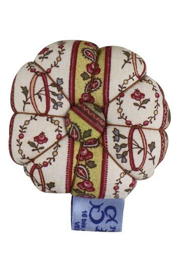 Top of Sajou Leontine pumpkin pin cushion Top of Sajou Leontine pumpkin pin cushion