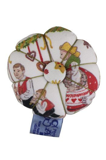 Dessus du pique-épingles citrouille Sajou tissu Farandole alsacienne Dessus du pique-épingles citrouille Sajou tissu Farandole alsacienne