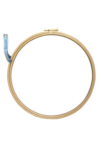 Sajou wooden embroidery hoop 20cm Sajou wooden embroidery hoop 20cm