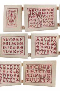 Kit de point de croix album Sajou numéro 5 monté en accordéon et brodé en rouge