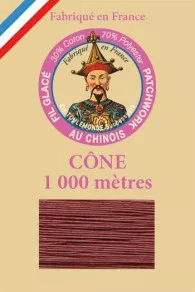 Fil au Chinois patchwork thread on 1000m cone n°232 - plum on Sajou online store