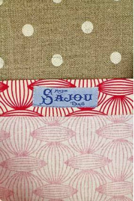 Sajou Label an der Innenseite der Tote Bag Toile de Jouy Plaisirs Pink