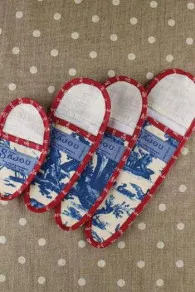 Étui pour ciseaux broderie et ciseaux couture Sajou Toile de Jouy bleue en différentes tailles