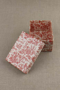 Sajou red Toile de Jouy workshop box open
