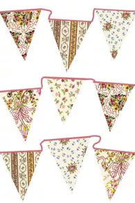 Sajou Nähpackung Wimpelkette aus Stoffen mit Blumenmustern
